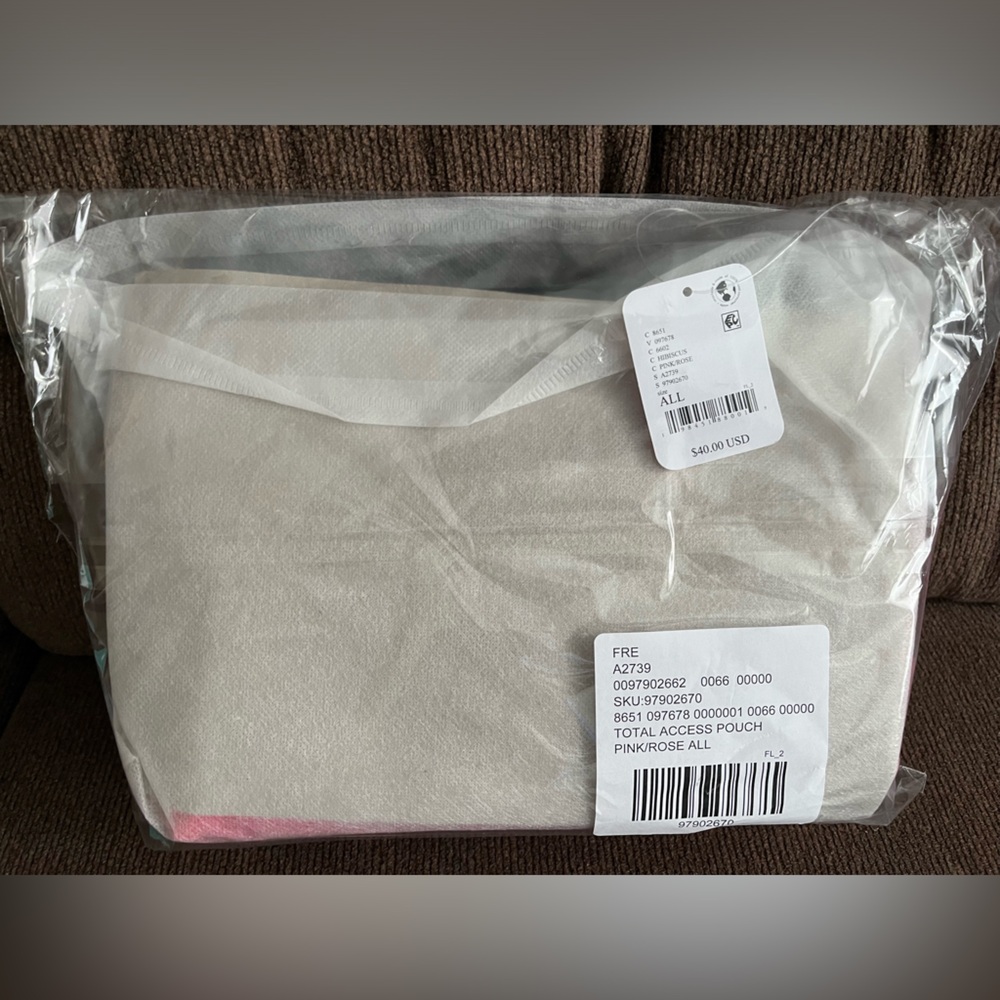 NWT FREE PEOPLE MOVEMENT Total Access Pouch In Hibiscus MSRP $40 - Picture 5 of 6